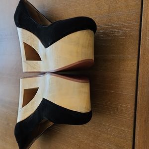 TENOVERSIX UNIQUE WOODEN VELVET SHOES